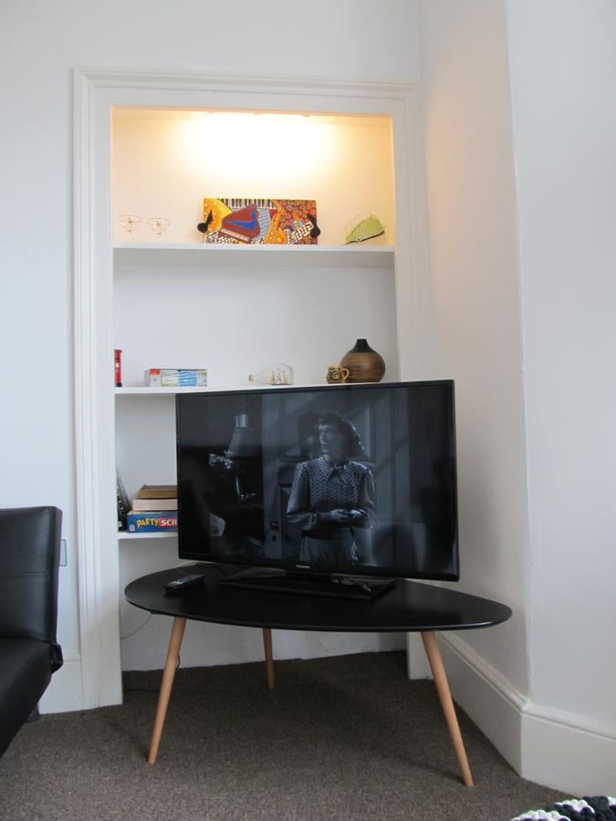 The Beatnik, Victorian Townhouse Apartment With Parking Plymouth Exteriör bild
