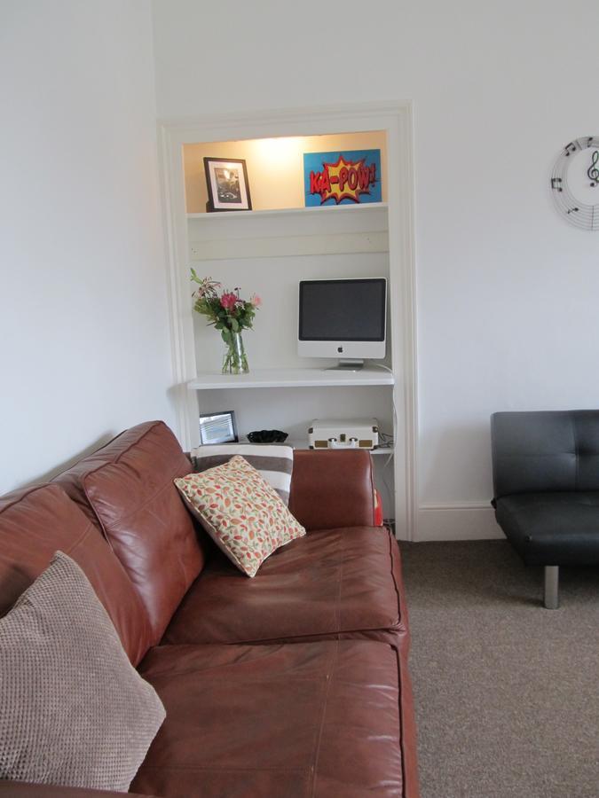 The Beatnik, Victorian Townhouse Apartment With Parking Plymouth Exteriör bild